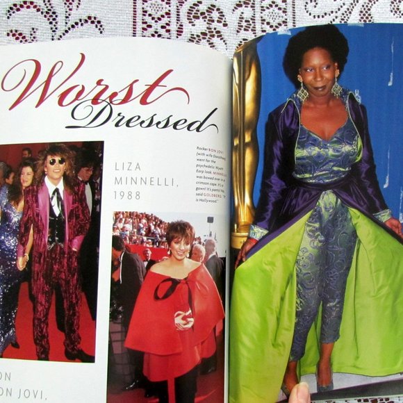 AUDREY HEPBURN - OSCAR STYLE - PEOPLE MAGAZINE - 75 YEARS OF HOLLYWOOD GLITTER - Picture 9 of 11